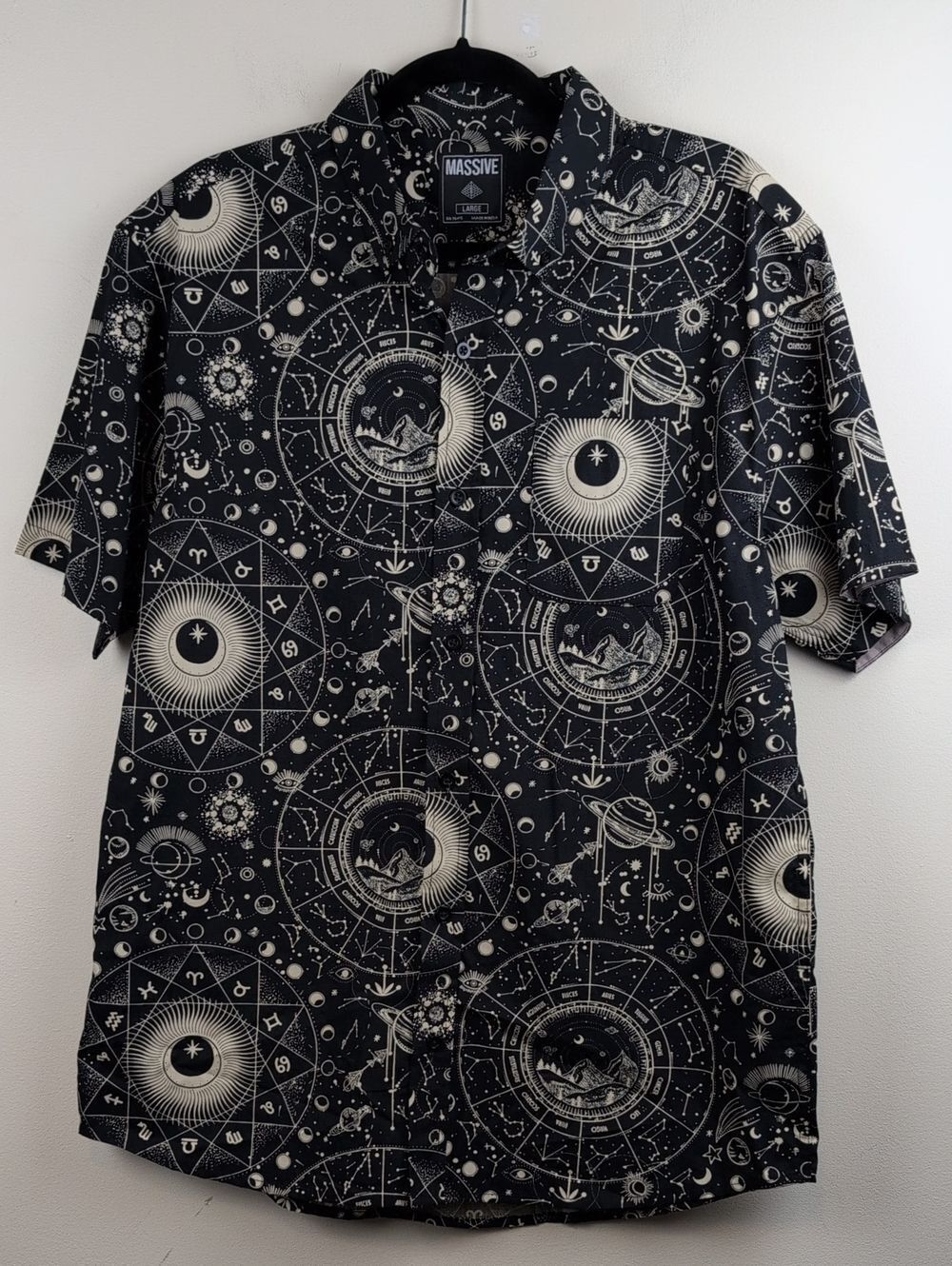 Massive Black Astronomical Print Short Sleeve Shirt Size L Cotton Celestial NWT